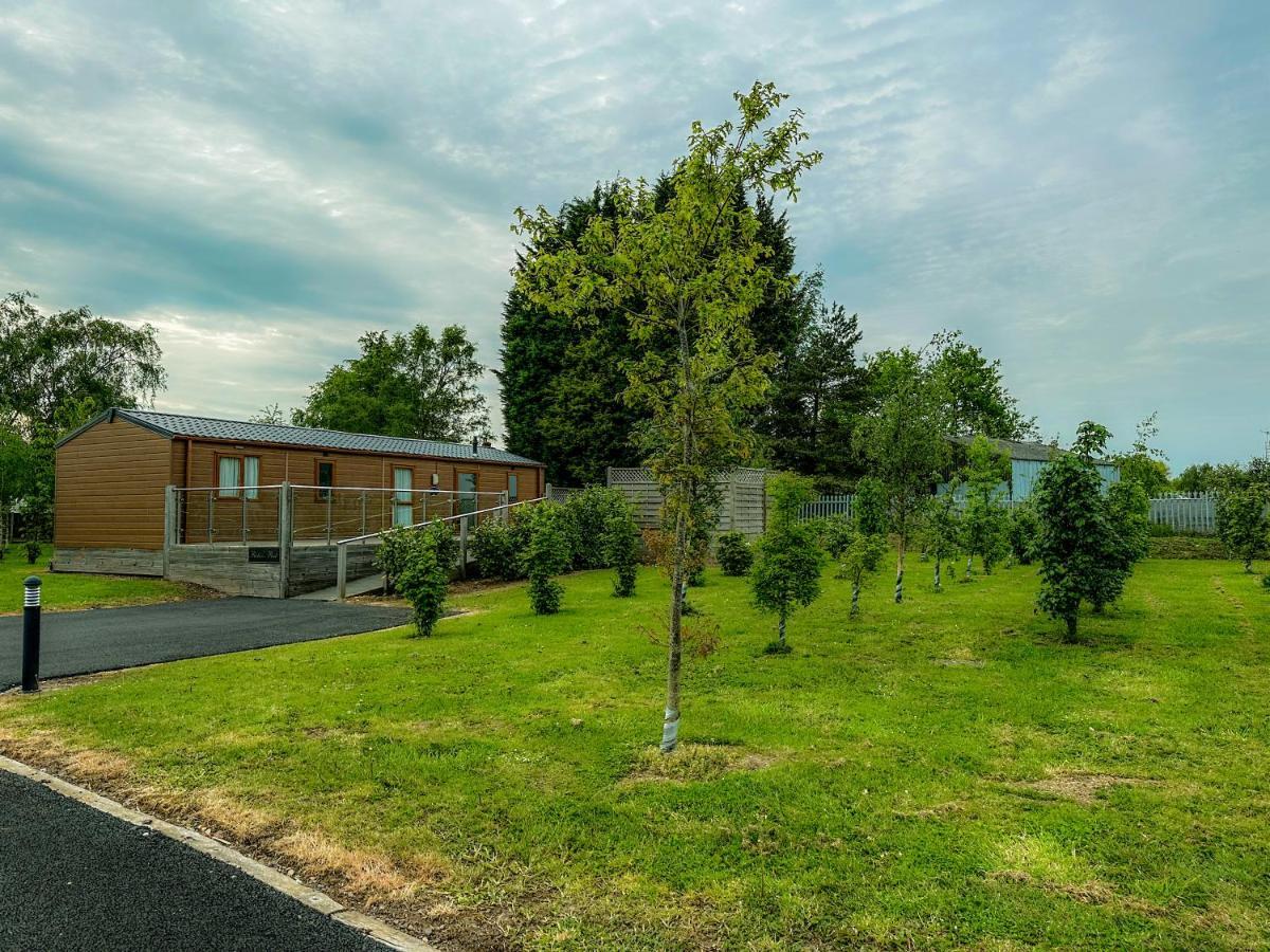 Colliery Lane Lodges Swadlincote Exterior photo