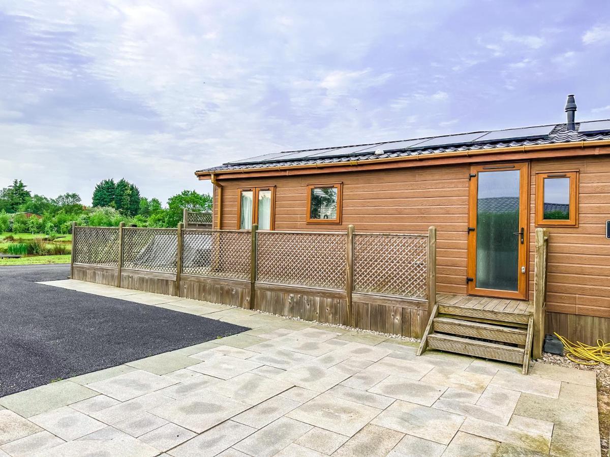 Colliery Lane Lodges Swadlincote Exterior photo